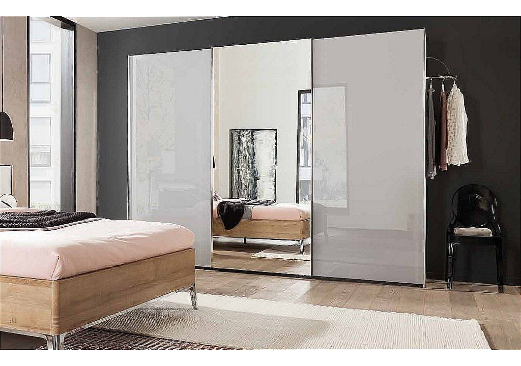 Wardrobe with mirror in the middle store